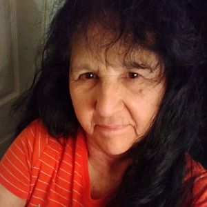 Meet your Posher, Linda